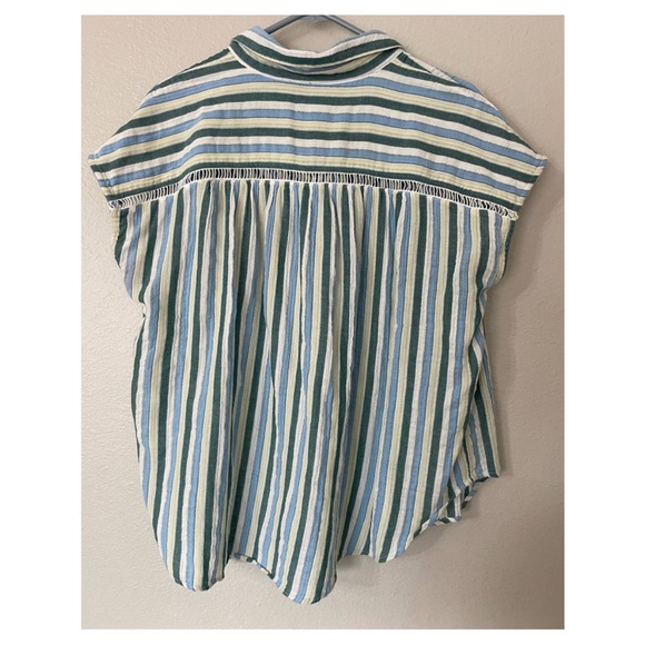 Pilcro by Anthropologie top size small - Picture 2 of 5